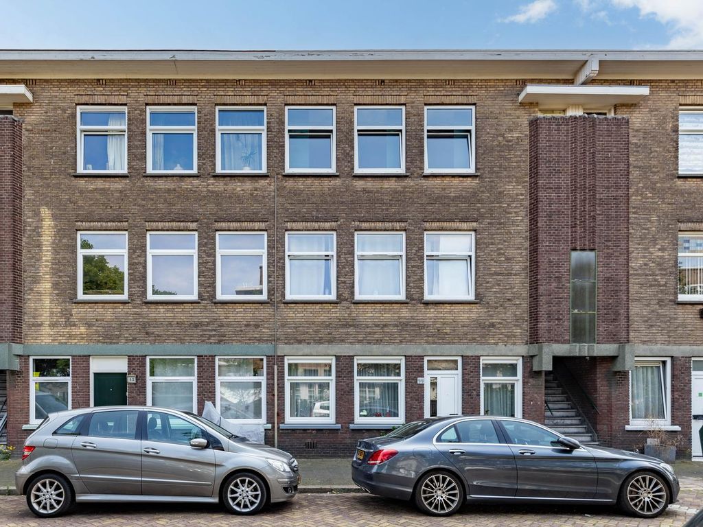 Capadosestraat 48, 'S-Gravenhage