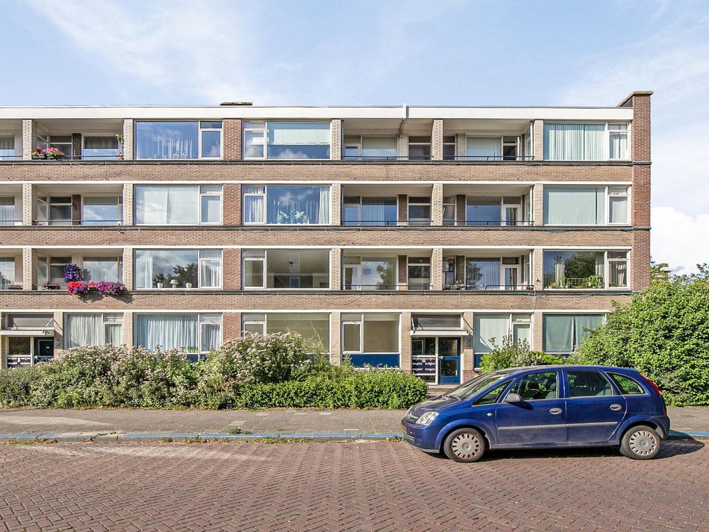 Scheltuslaan 211, Voorburg