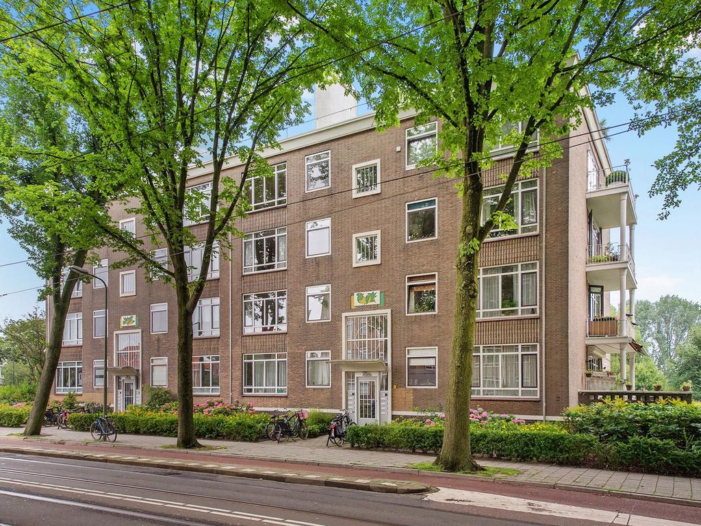 Goudenregenstraat 305, 'S-Gravenhage