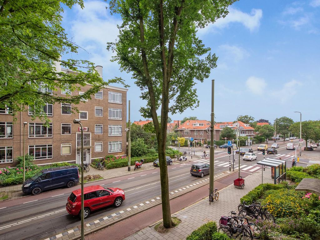 Goudenregenstraat 305, 'S-Gravenhage