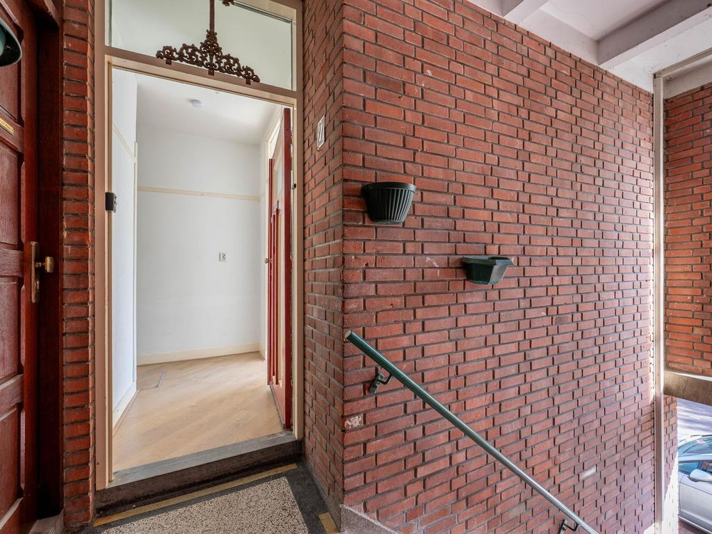Van der Hoopstraat 27, 'S-Gravenhage