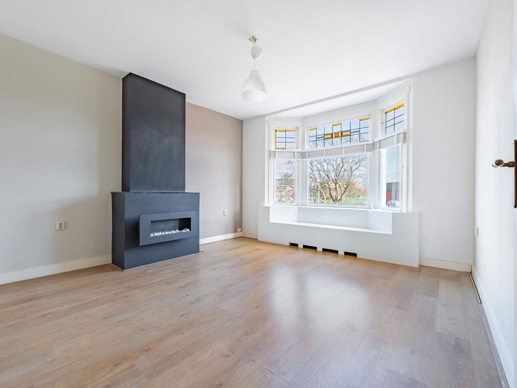 Van der Hoopstraat 27, 'S-Gravenhage