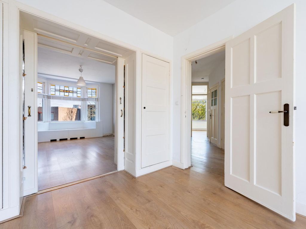 Van der Hoopstraat 27, 'S-Gravenhage