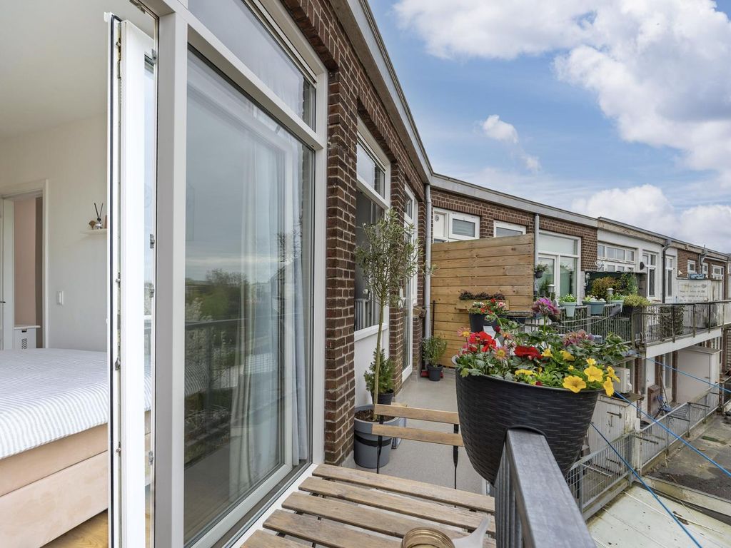 Caan van Necklaan 289, Rijswijk