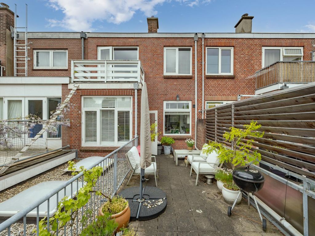 Dahliastraat 6, Rijswijk