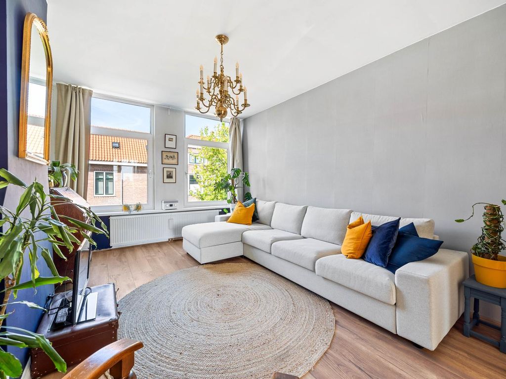 Goudenregenstraat 17, 'S-Gravenhage