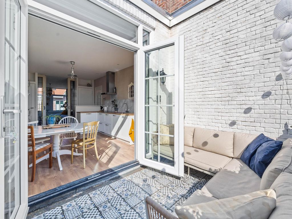 Goudenregenstraat 17, 'S-Gravenhage