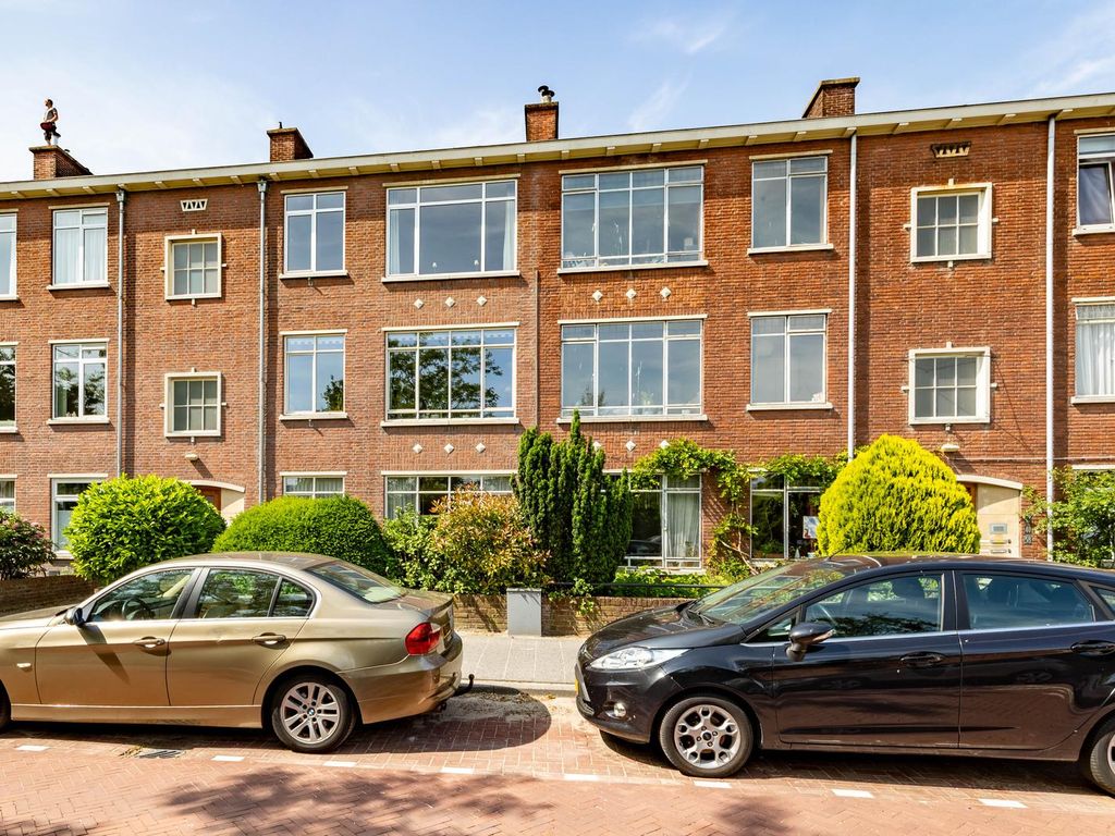 Spaarwaterstraat 30, 'S-Gravenhage