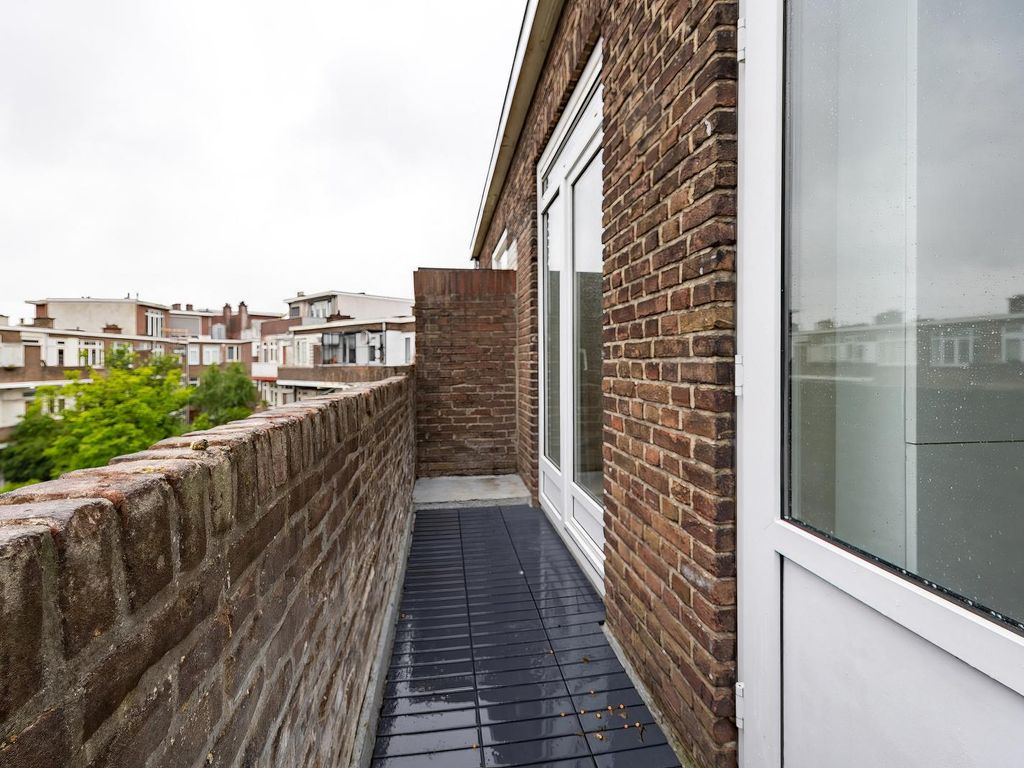 Van Lansbergestraat 212, 'S-Gravenhage