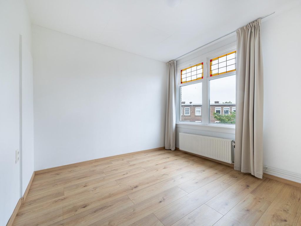 Van Lansbergestraat 212, 'S-Gravenhage