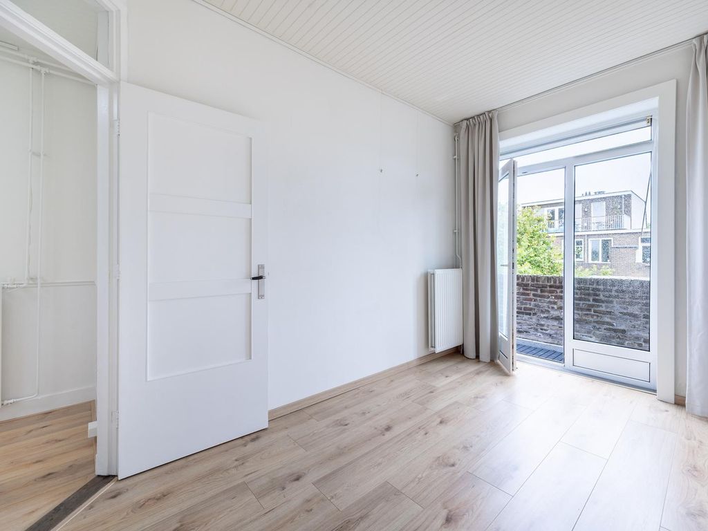 Van Lansbergestraat 212, 'S-Gravenhage