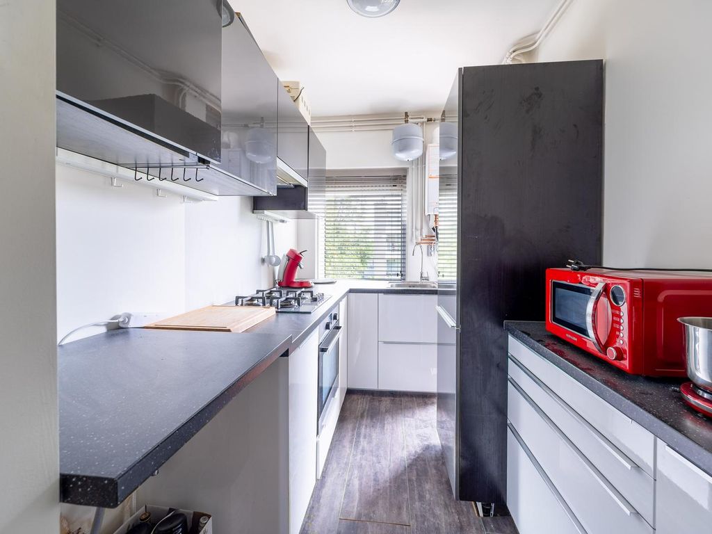 Smaragdhorst 251, 'S-Gravenhage