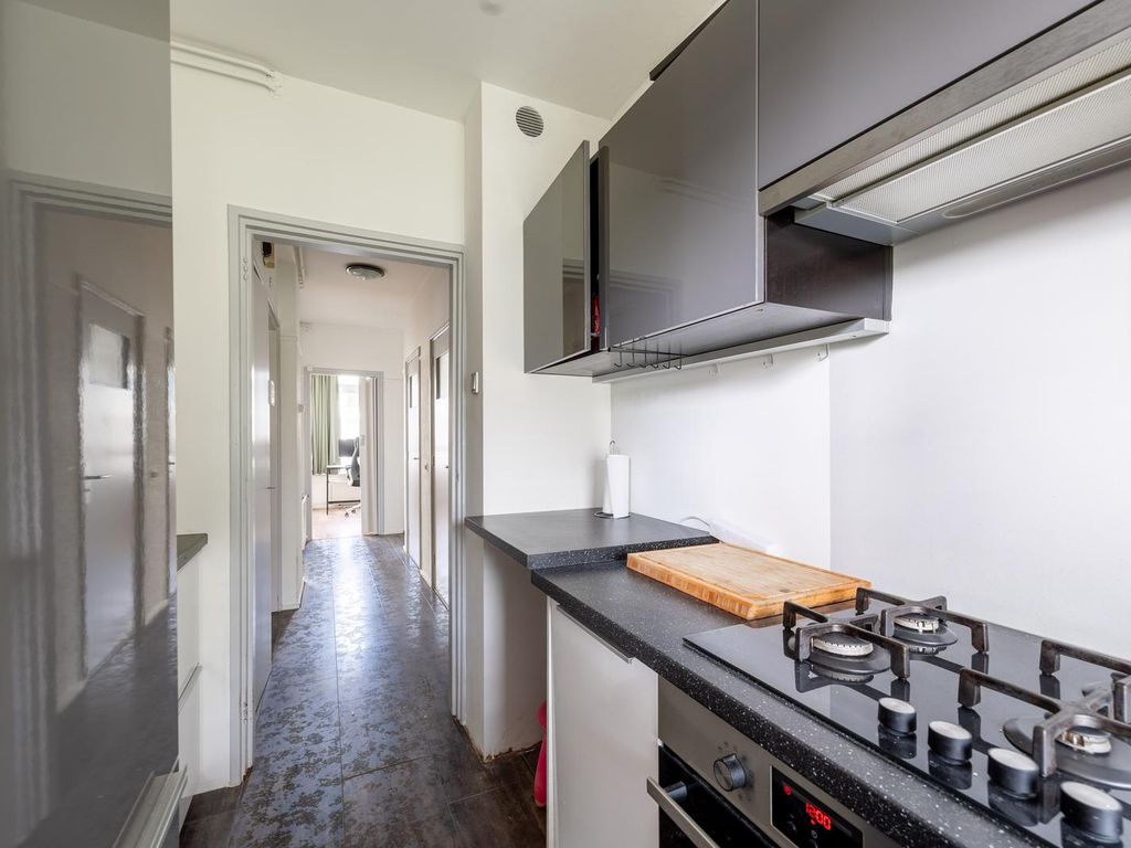 Smaragdhorst 251, 'S-Gravenhage
