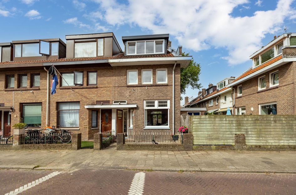 Schoolmeesterstraat 11