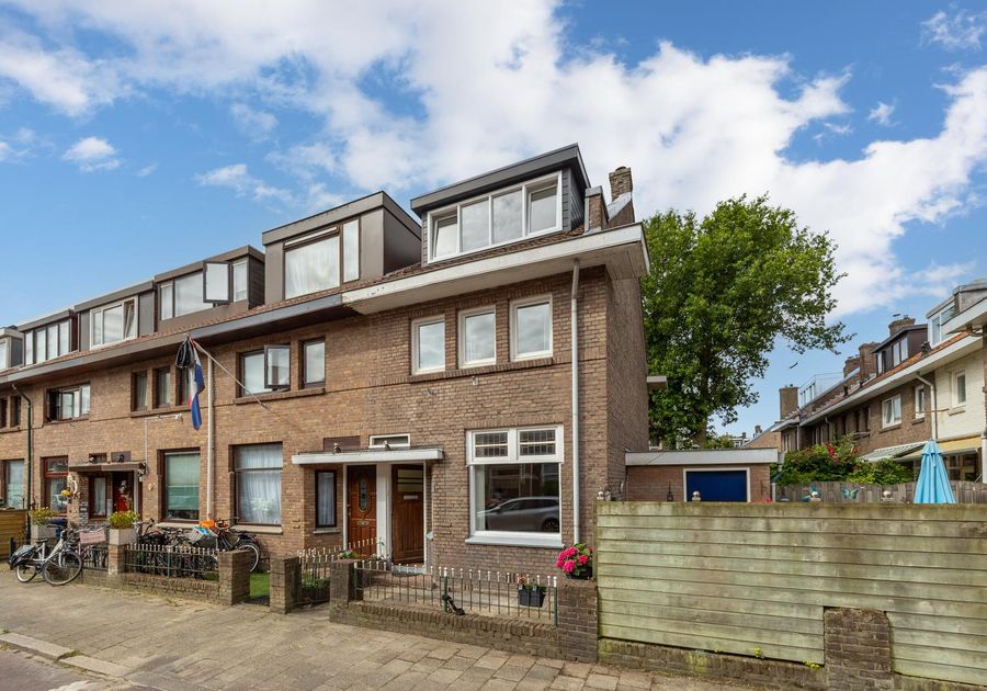 Schoolmeesterstraat 11, 'S-Gravenhage