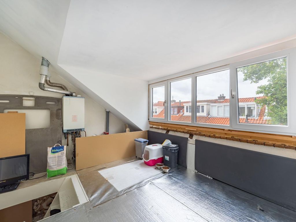 Schoolmeesterstraat 11, 'S-Gravenhage