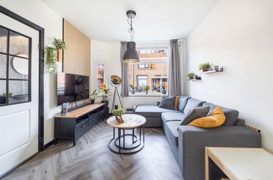 Schoolmeesterstraat 26