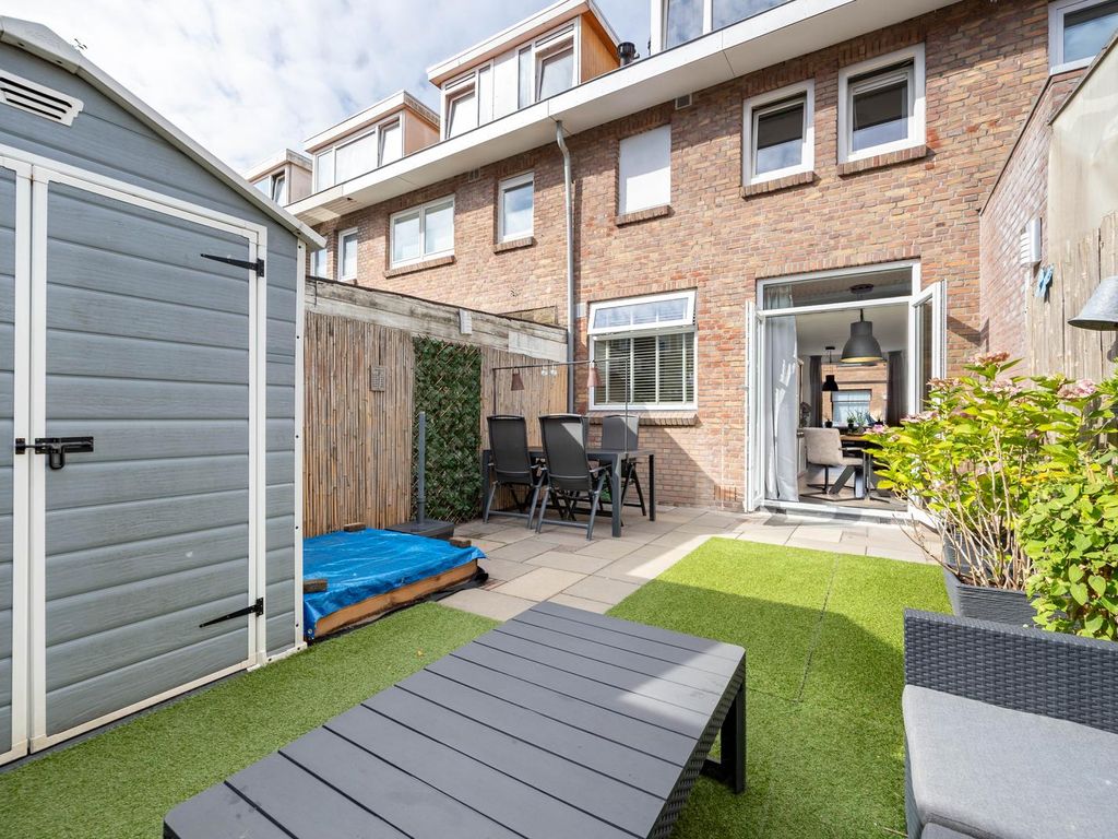 Schoolmeesterstraat 26, 'S-Gravenhage