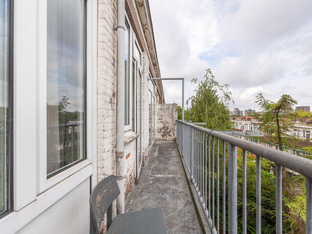 Goeverneurlaan 105, 'S-Gravenhage