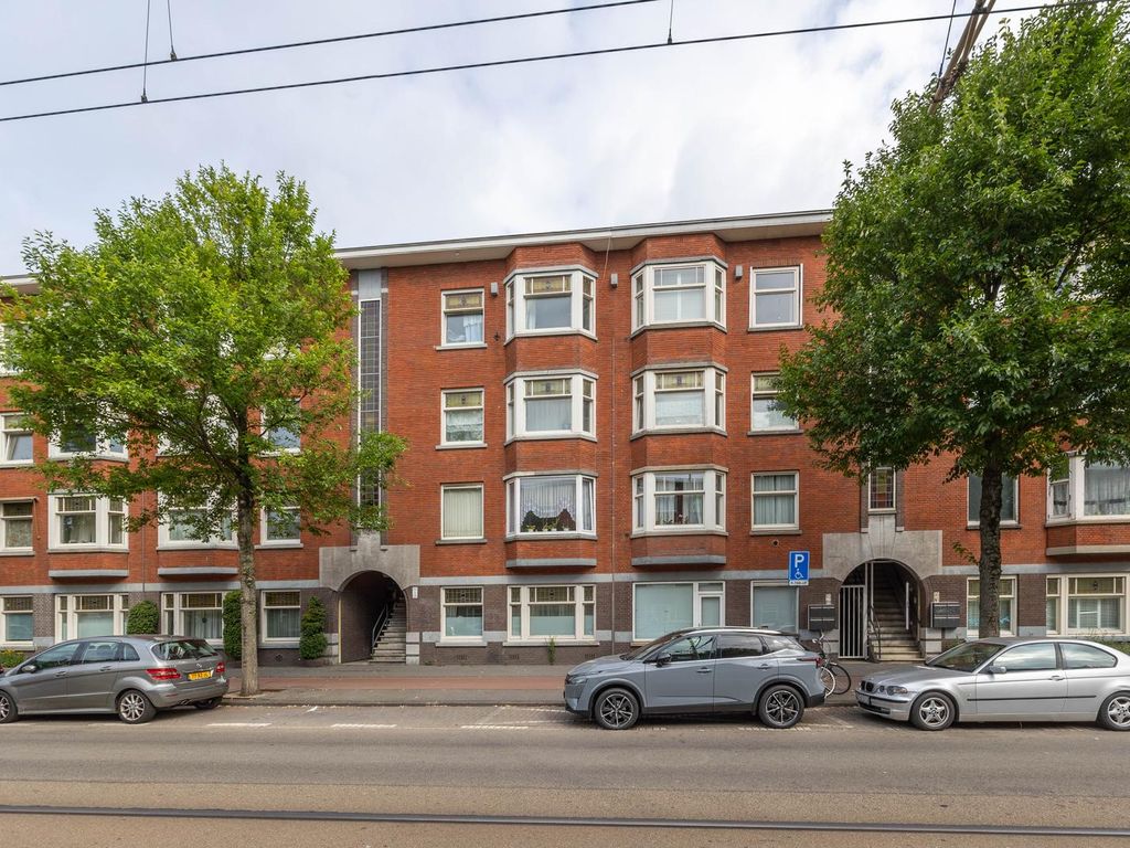 Goeverneurlaan 105, 'S-Gravenhage