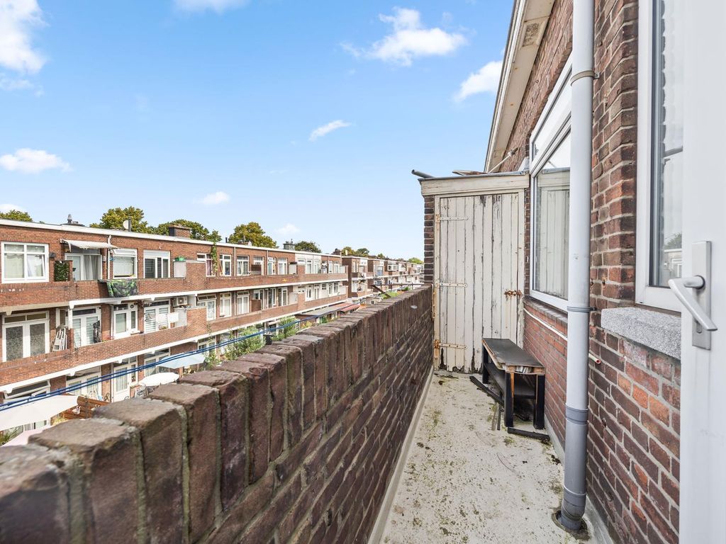 Damasstraat 249, 'S-Gravenhage