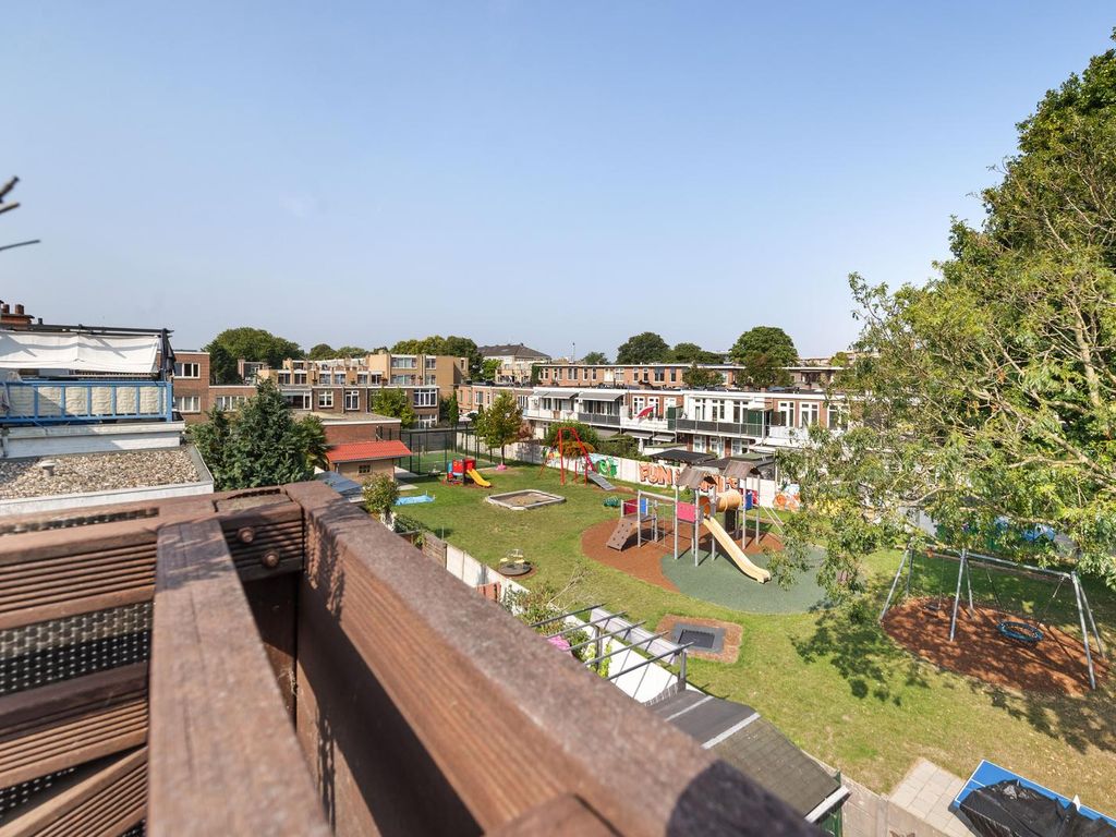 Generaal van Geenplein 10, Rijswijk
