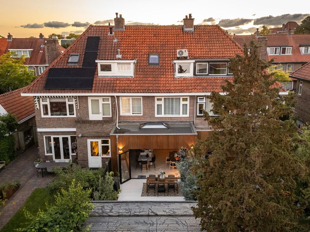 Hoekenburglaan 29, Voorburg