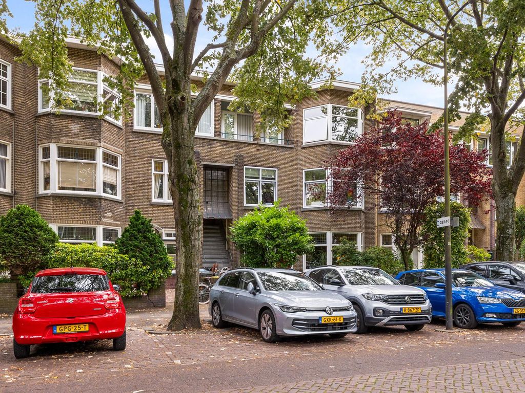 Caan van Necklaan 214, Rijswijk