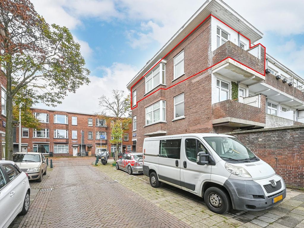 Linnaeusstraat 239, 'S-Gravenhage