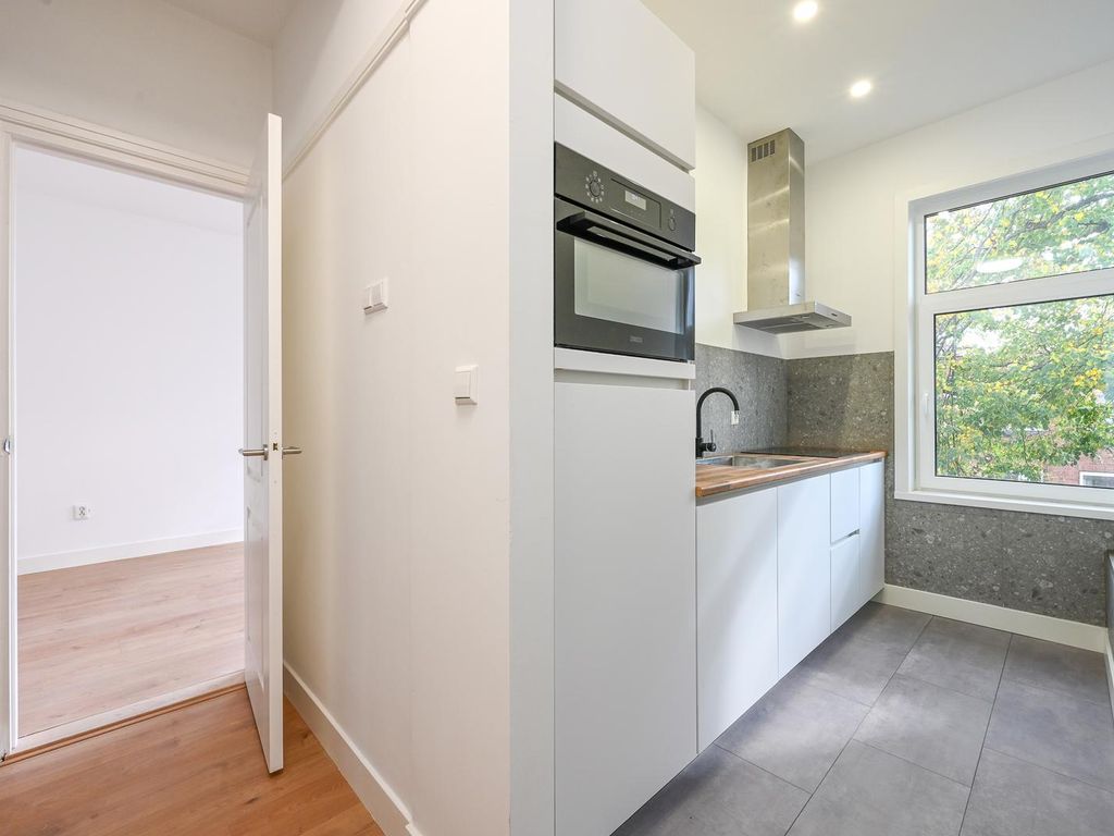 Linnaeusstraat 239, 'S-Gravenhage