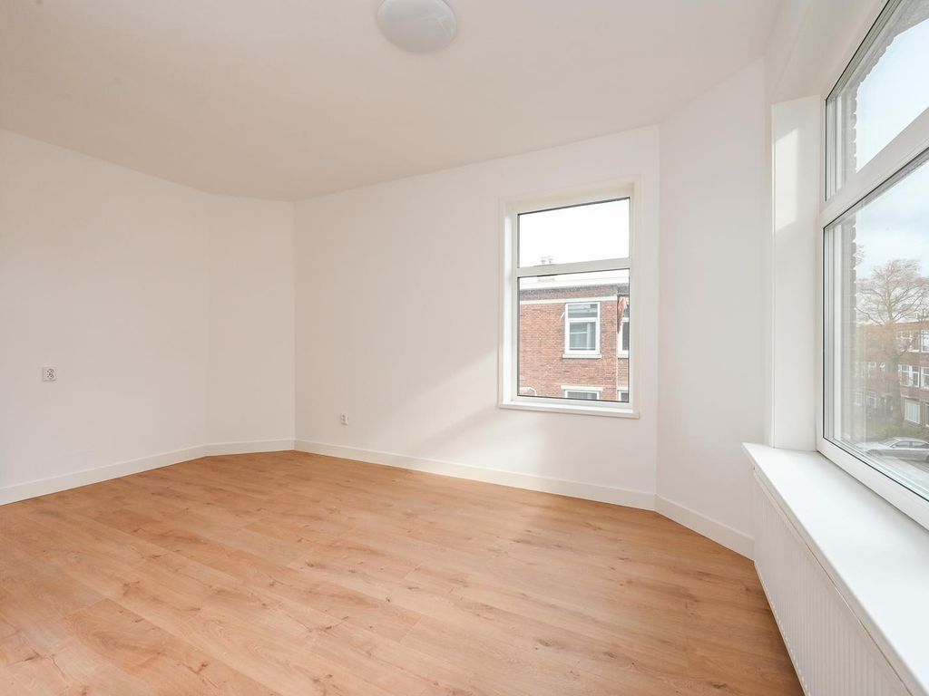 Linnaeusstraat 239, 'S-Gravenhage