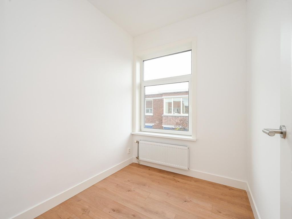 Linnaeusstraat 239, 'S-Gravenhage