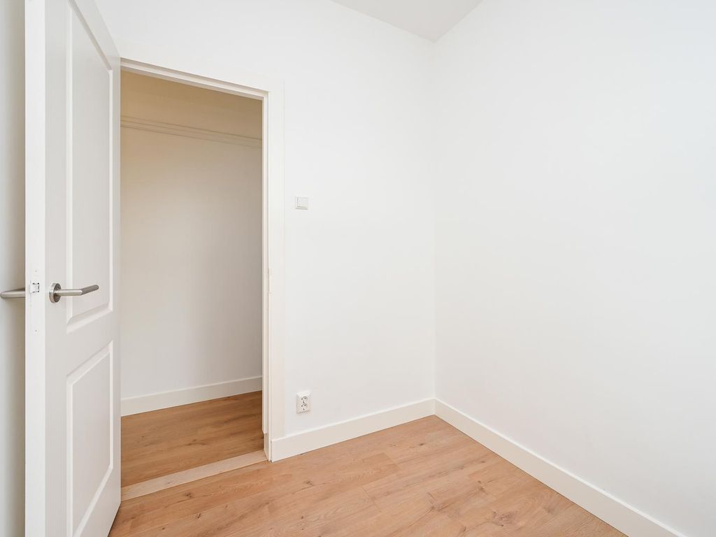 Linnaeusstraat 239, 'S-Gravenhage