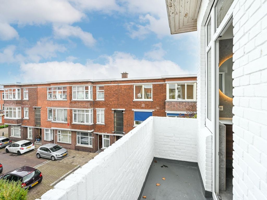 Linnaeusstraat 239, 'S-Gravenhage