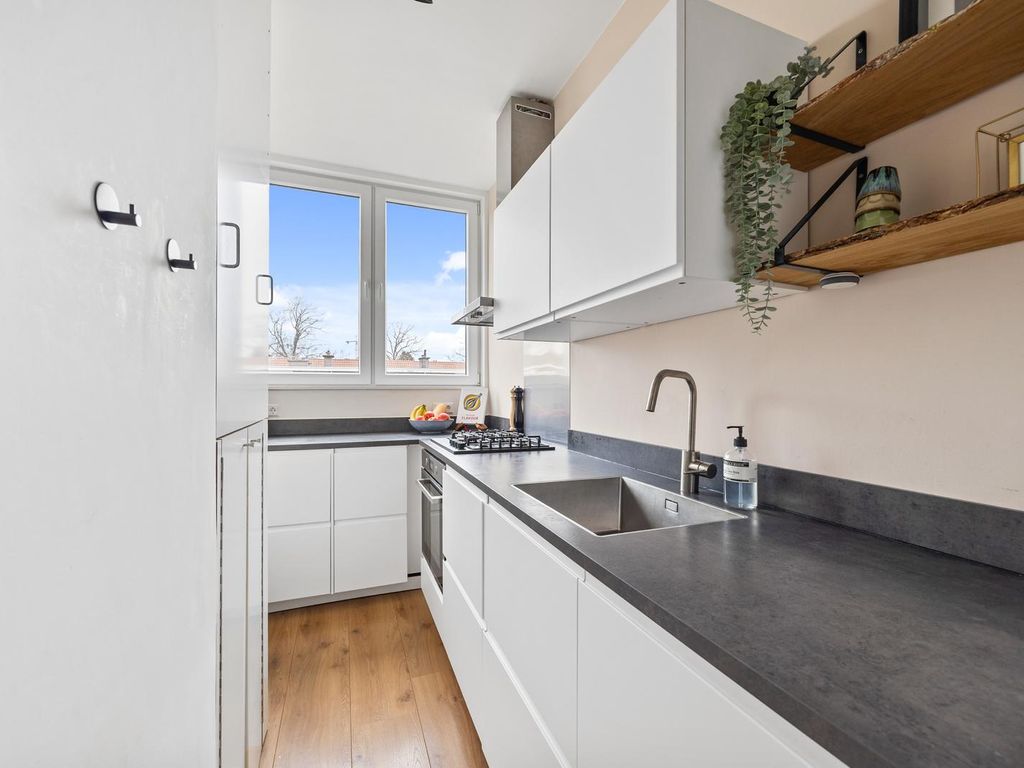 Caan van Necklaan 147, Rijswijk