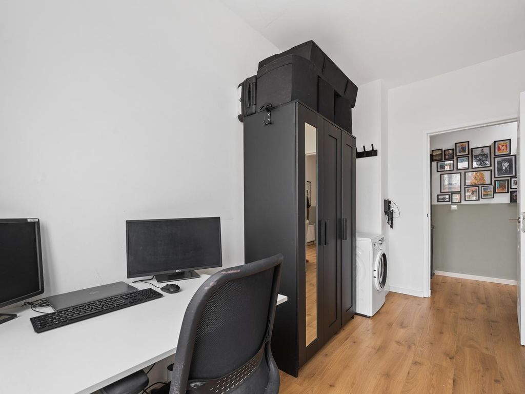 Caan van Necklaan 147, Rijswijk