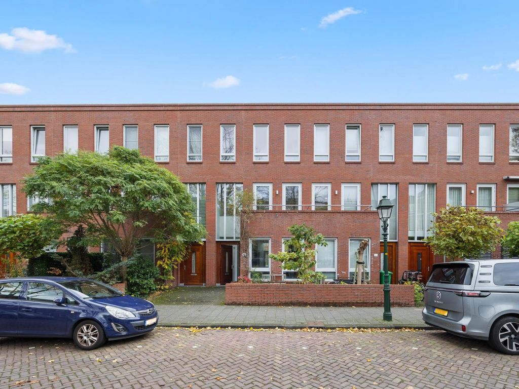 Amalia van Solmsstraat 78, 'S-Gravenhage