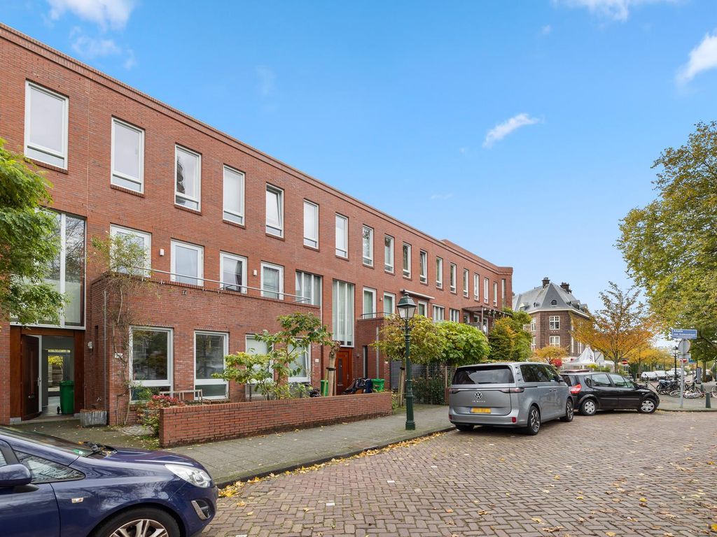 Amalia van Solmsstraat 78, 'S-Gravenhage