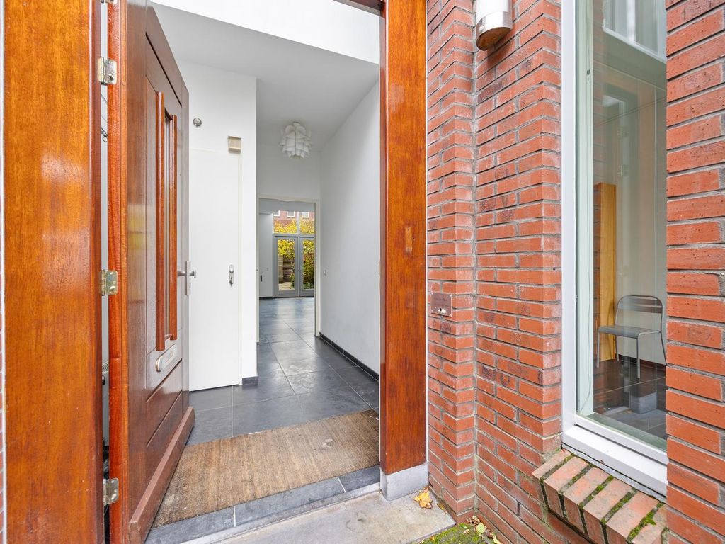 Amalia van Solmsstraat 78, 'S-Gravenhage