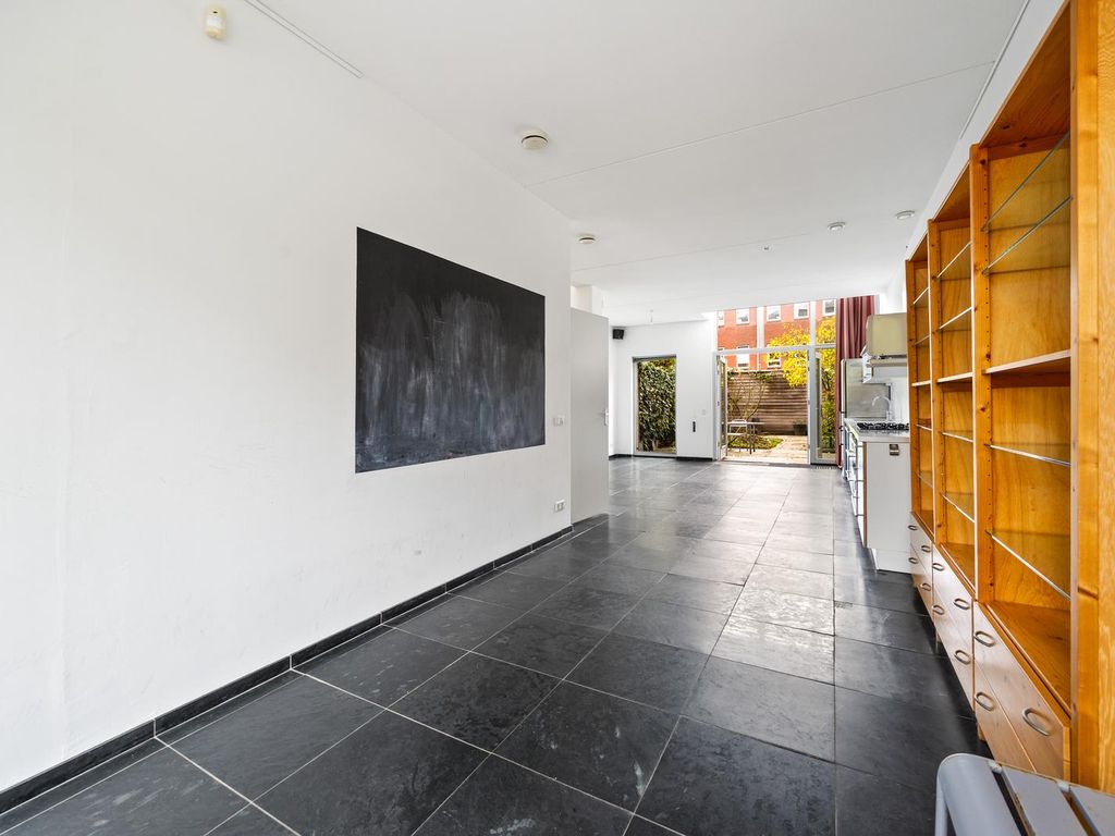 Amalia van Solmsstraat 78, 'S-Gravenhage