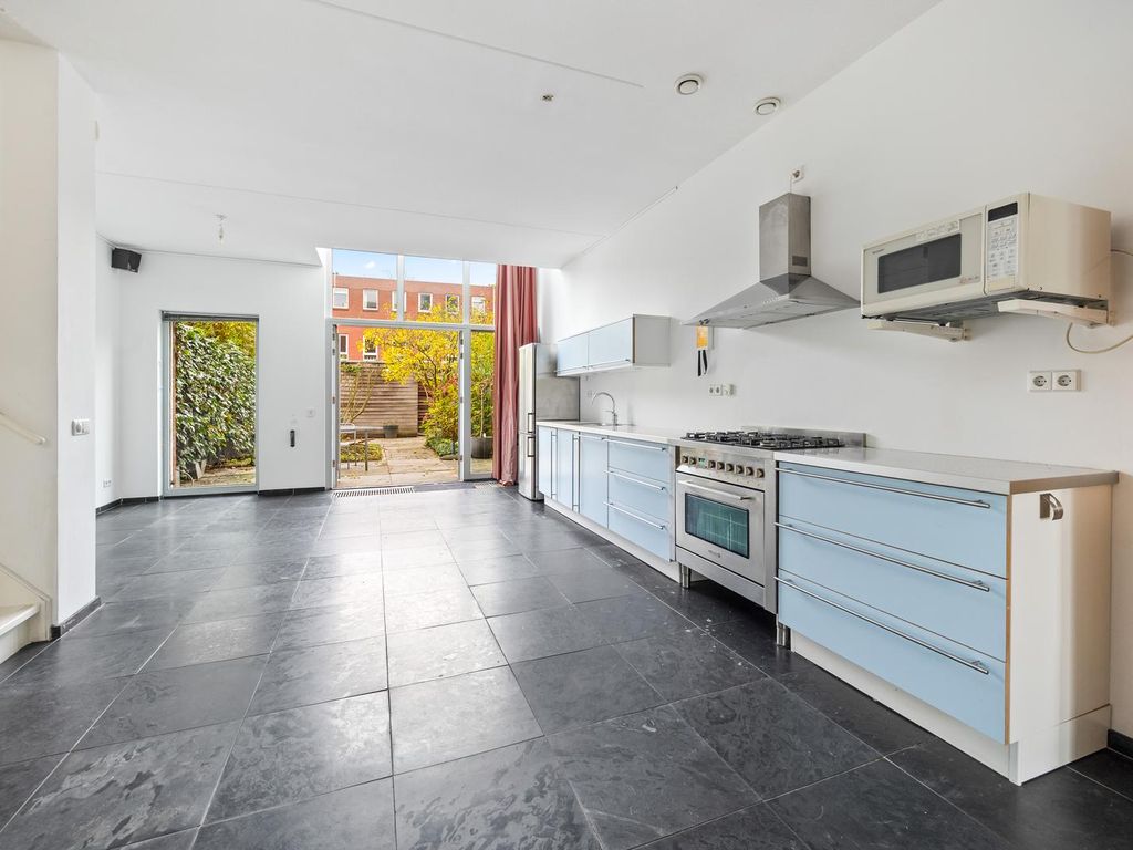 Amalia van Solmsstraat 78, 'S-Gravenhage