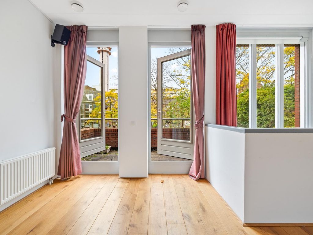 Amalia van Solmsstraat 78, 'S-Gravenhage