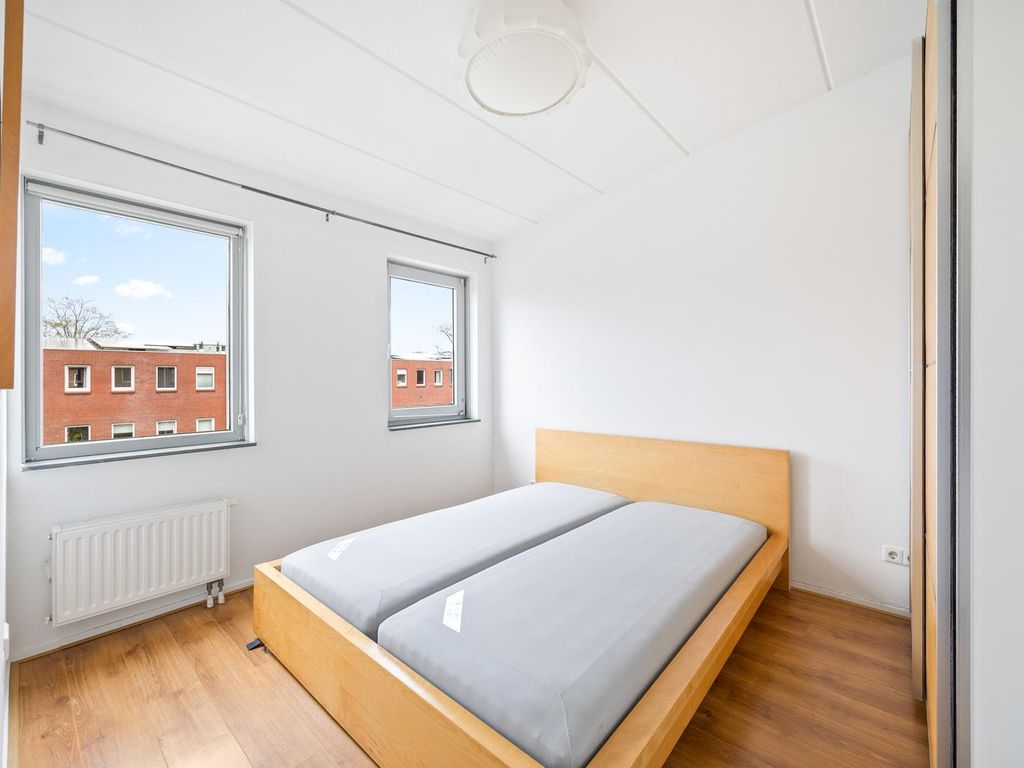 Amalia van Solmsstraat 78, 'S-Gravenhage