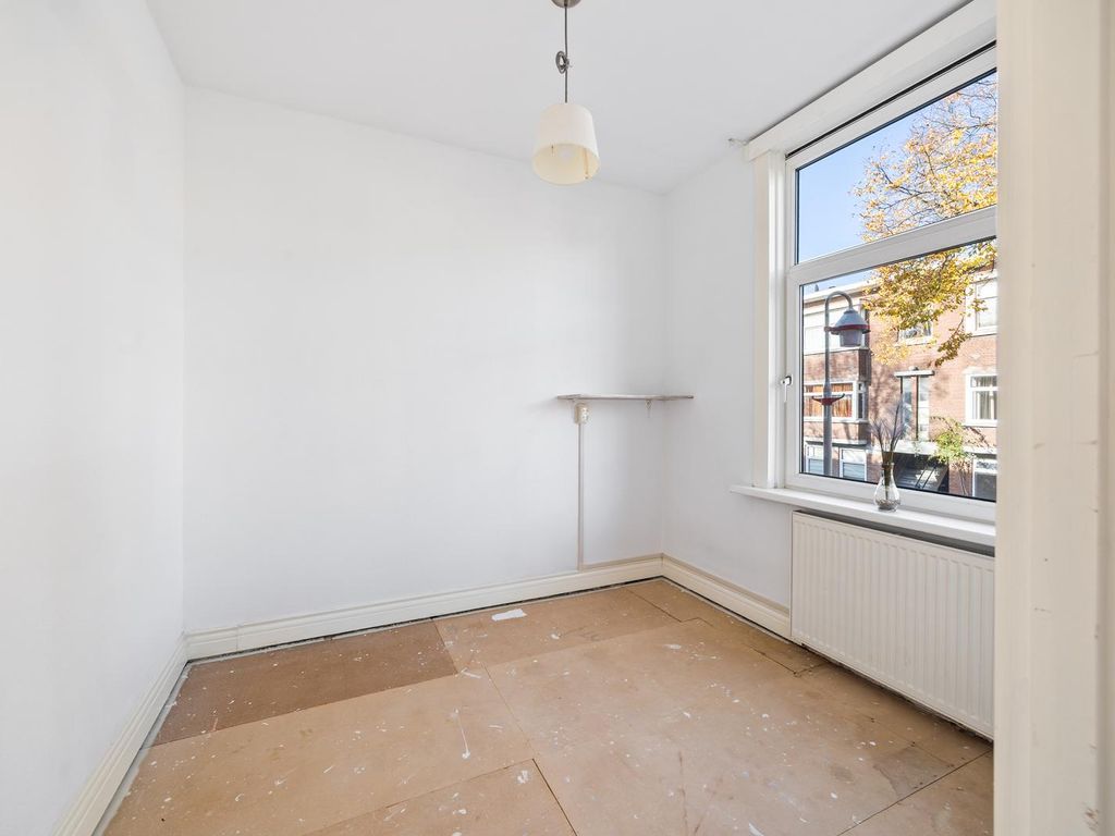 Linnaeusstraat 212, 'S-Gravenhage