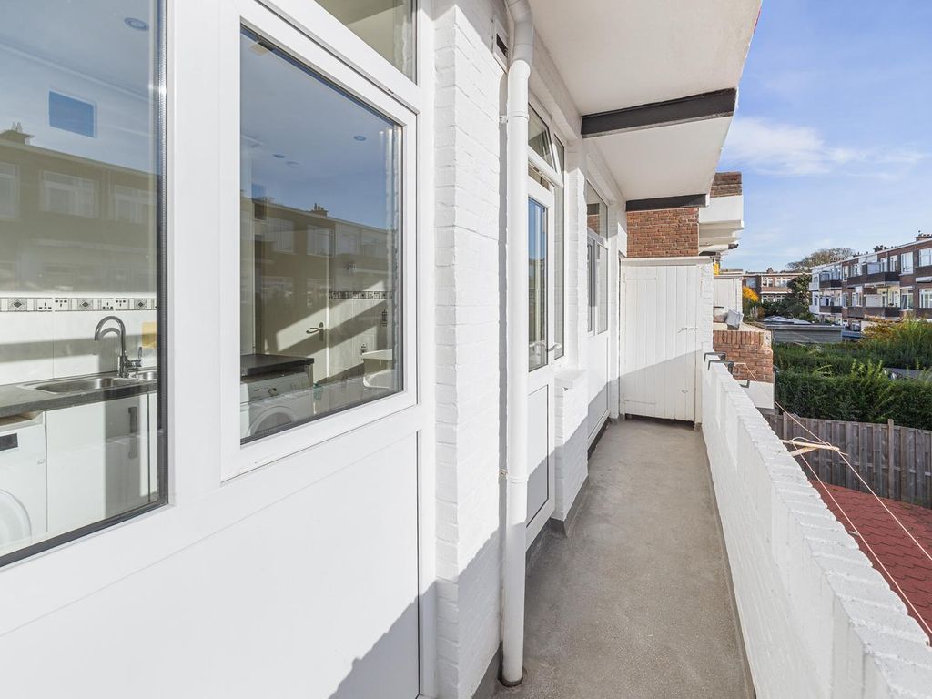 Linnaeusstraat 212, 'S-Gravenhage