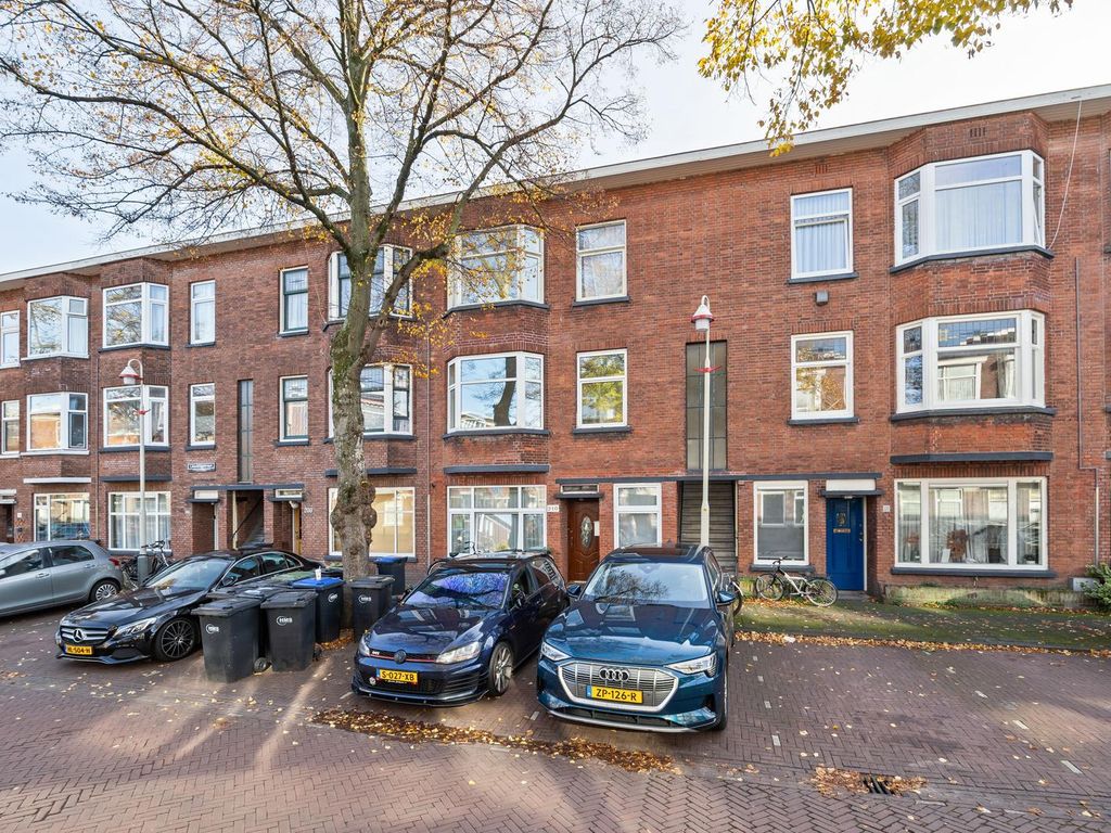 Linnaeusstraat 212, 'S-Gravenhage