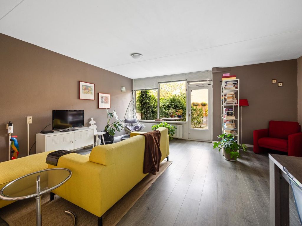 Karpersloot 24, Zoetermeer