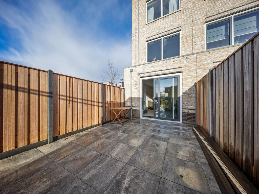 Fresiatuin 2, Pijnacker