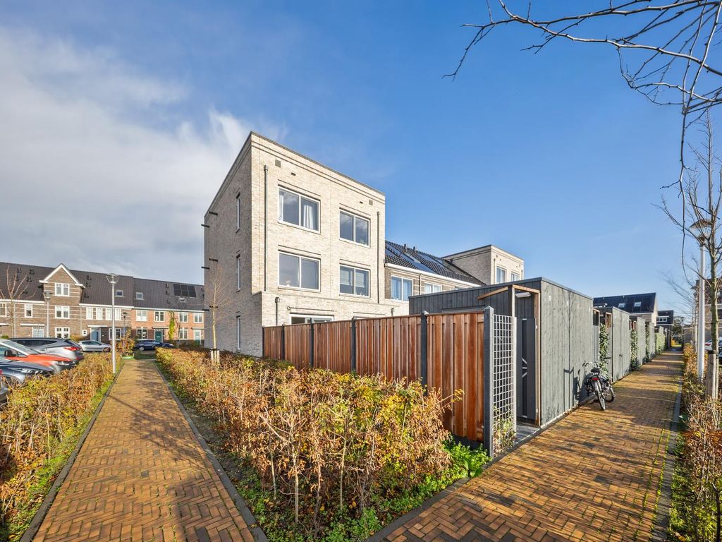 Fresiatuin 2, Pijnacker