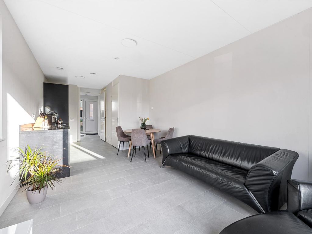 Fresiatuin 2, Pijnacker